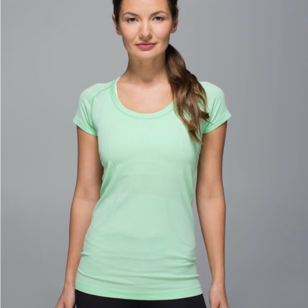Lululemon Swiftly Tech Short Sleeve Scoop (Heathered Pistachio)